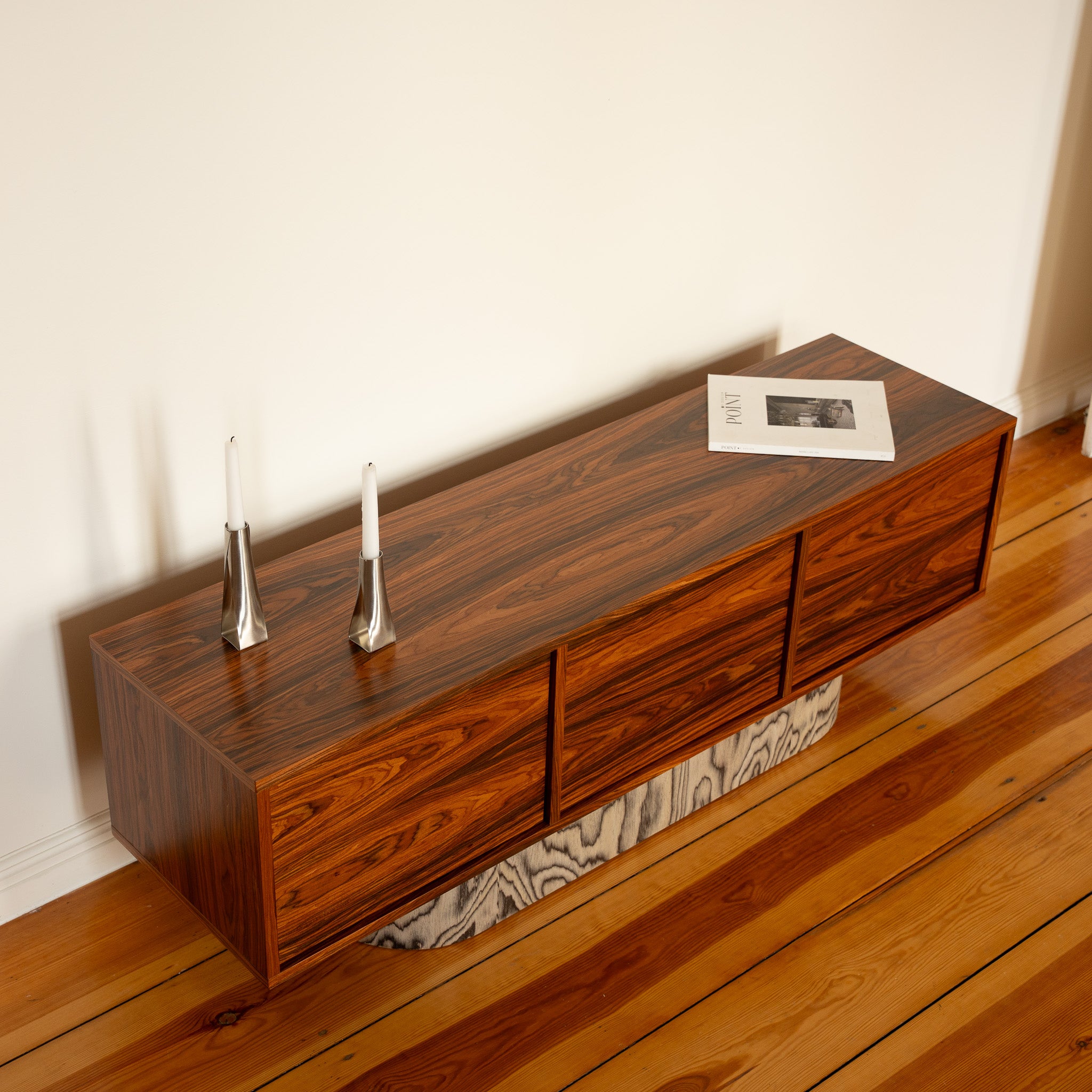 IRI Sideboard