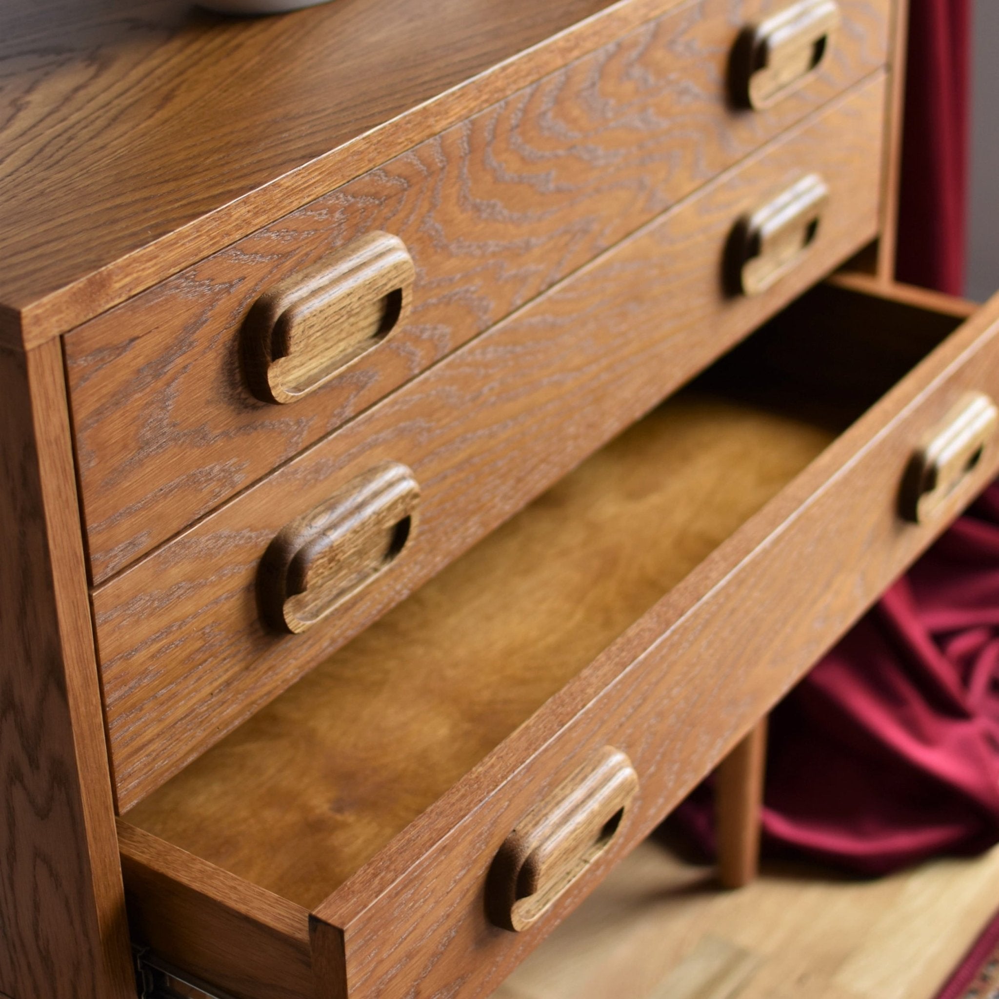 Komoda CERN - Pastform Furniture