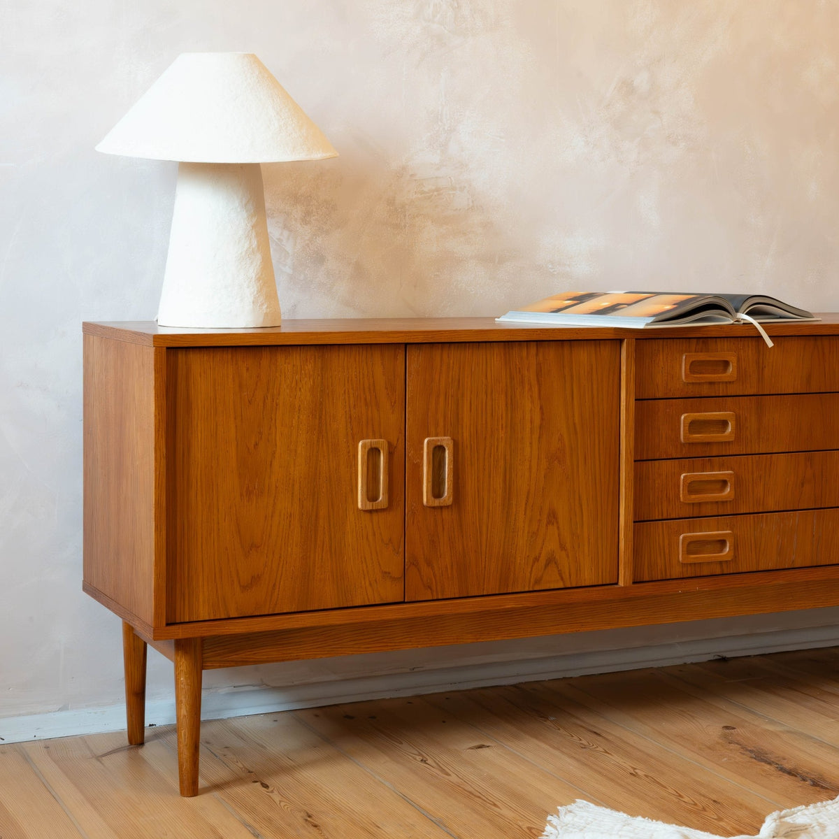 MID CENTURY Kommode – Pastform Furniture - Global