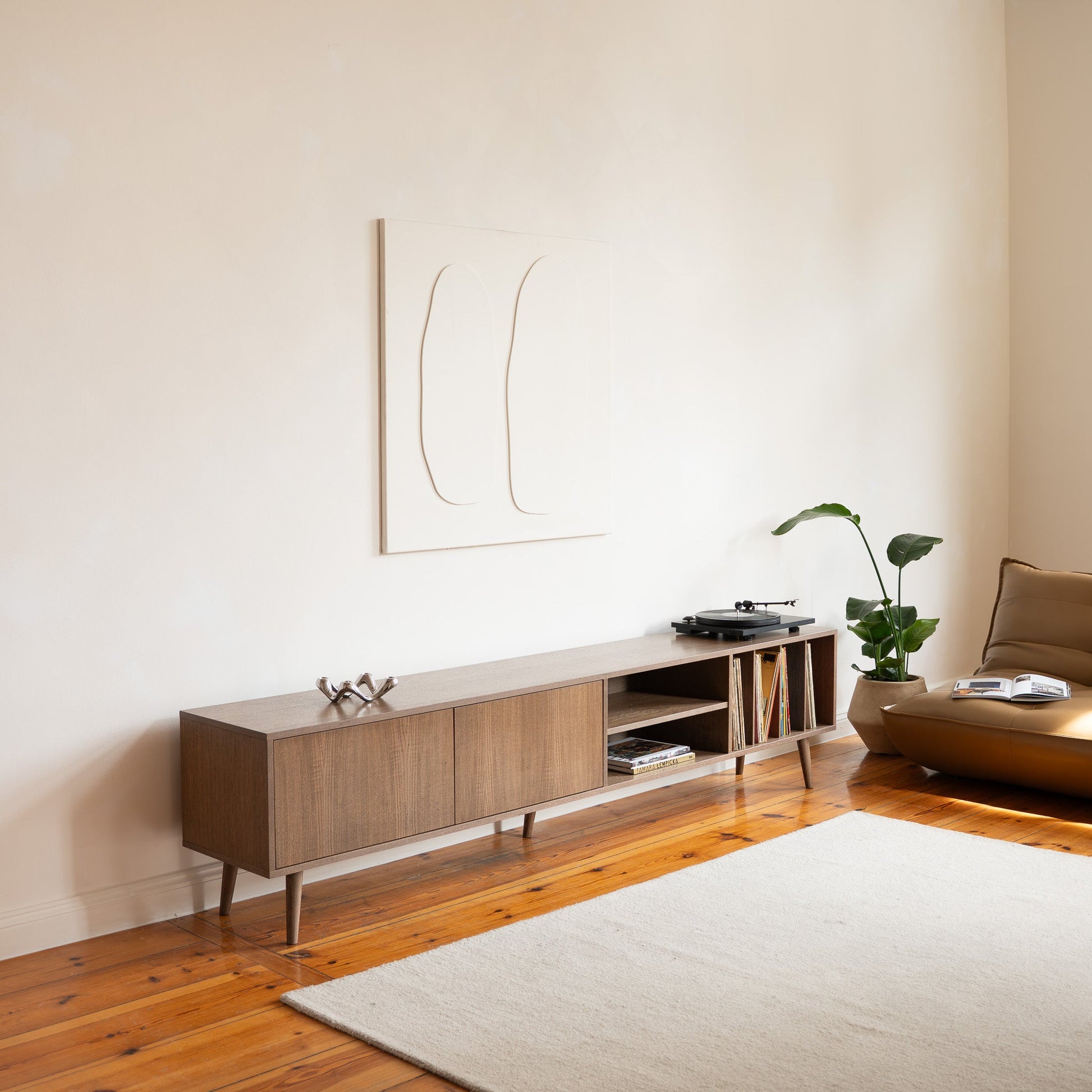 komoda LOTV VINYL LONG TV Sideboard - Pastform Furniture