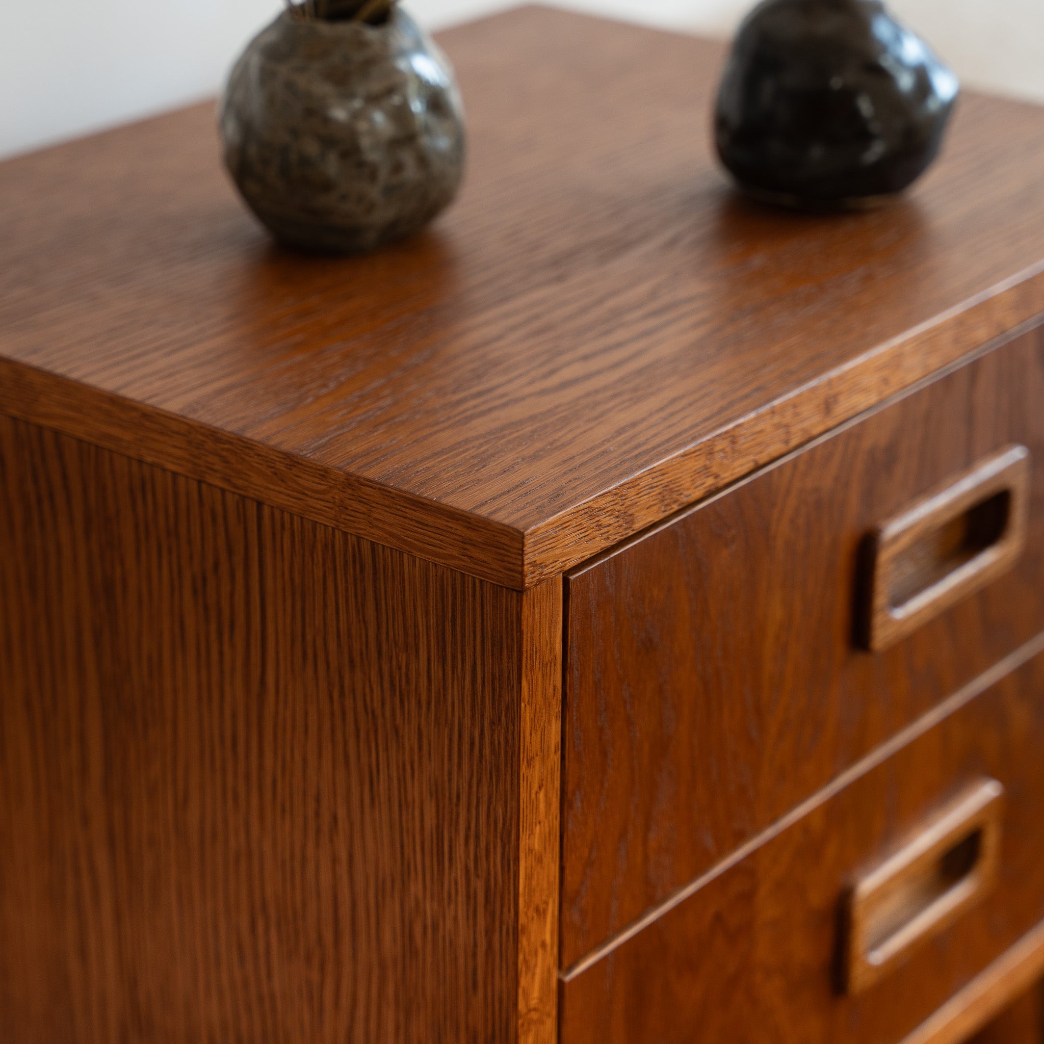 RUNO+ Nightstand - Pastform Furniture